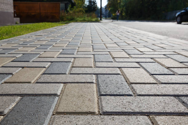 Best Driveway Paving Company  in Ellsworth, KS